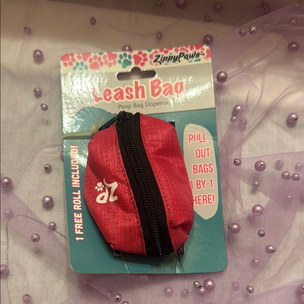 ZippyPaws Red Leash Bag Poop Bag Dispenser